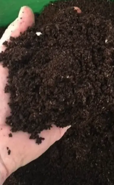 有机肥原料混合